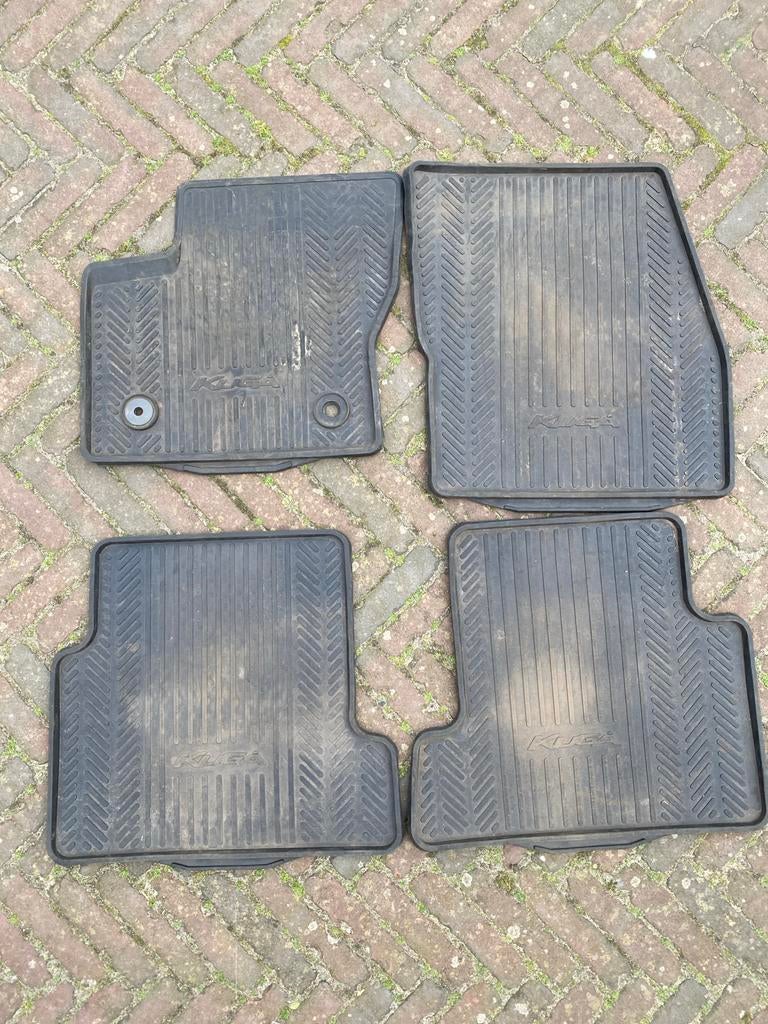 Rubberen mattenset Ford Kuga 2014, Ophalen, Gebruikt