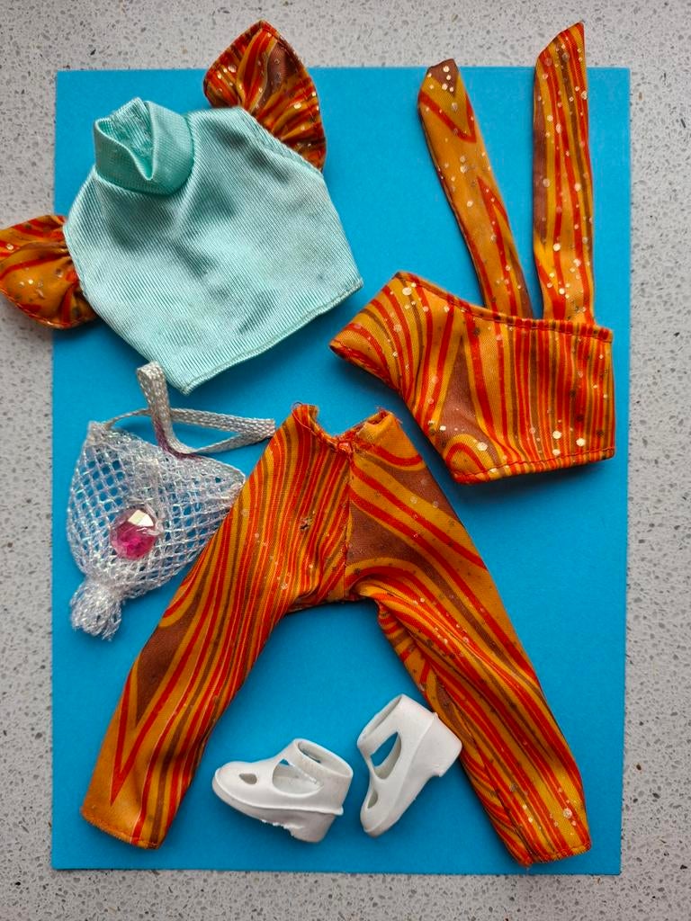 Barbie vintage Fleur doll Oranje outfit, Ophalen of Verzenden, Gebruikt, Barbie