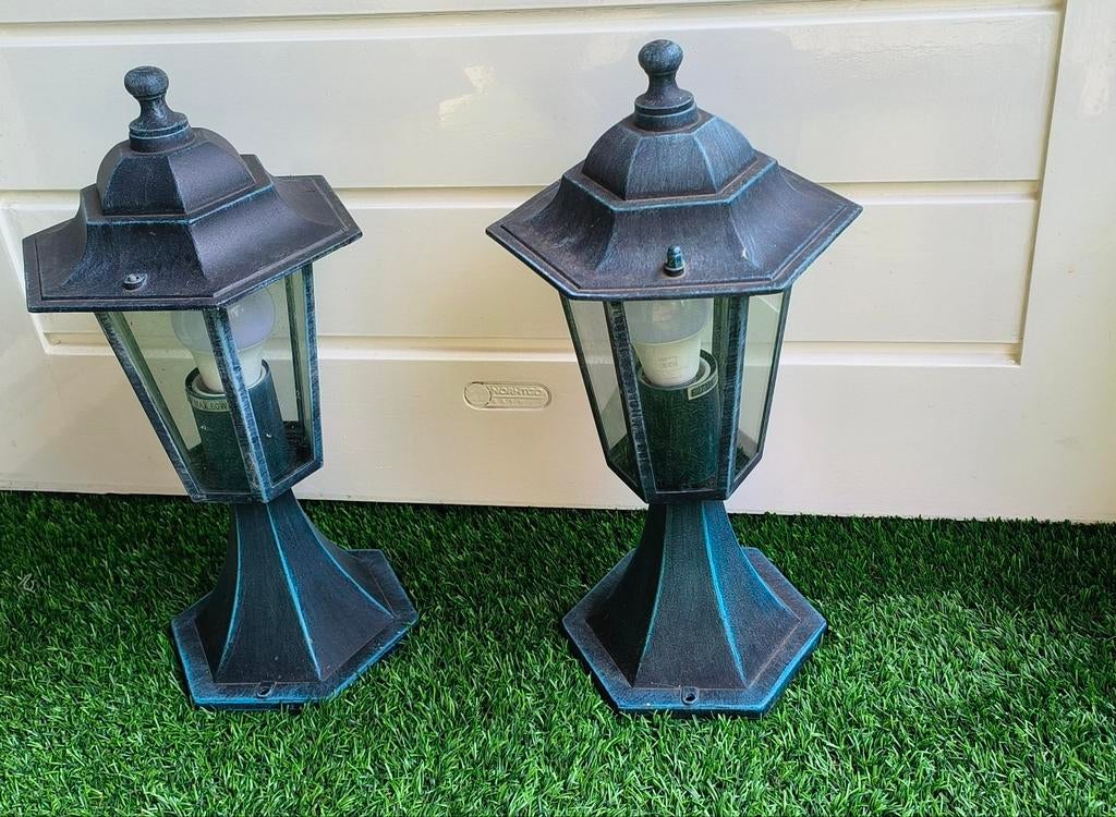 Twee kleine lantaarns t.e.a.b, Ophalen of Verzenden, Gebruikt