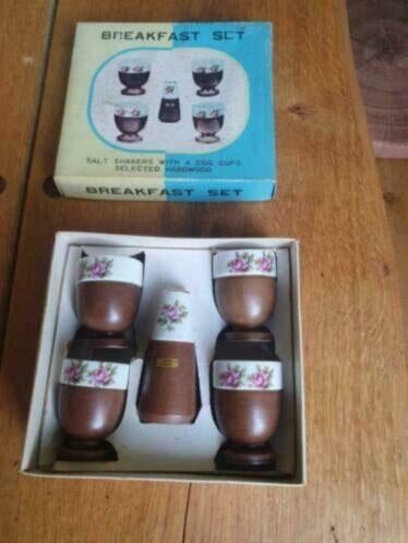 Vintage eierdopjes 1960 hout porselein nevco in verpakking, Ophalen