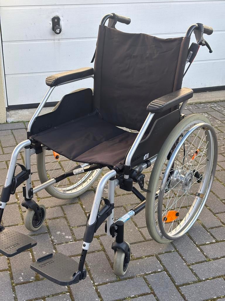 Stevige inklapbare Rolstoel van Meyra., Gebruikt, Meer info ☎️0️⃣6️⃣➖2️⃣0️⃣9️⃣0️⃣1️⃣0️⃣4️⃣0️⃣, Nederland, Inklapbaar