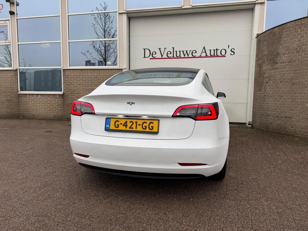 Tesla Model 3 Standard RWD Plus 60 kWh|Pano|Trekhaak, Automaat, 238 pk, Achterwielaandrijving, Gebruikt