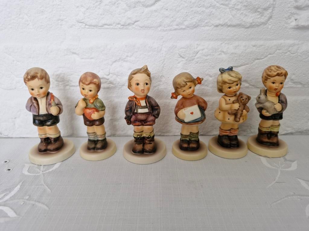 Hummel Goebel beeldjes klein € 12,00, Ophalen of Verzenden, Zo goed als nieuw, Hummel