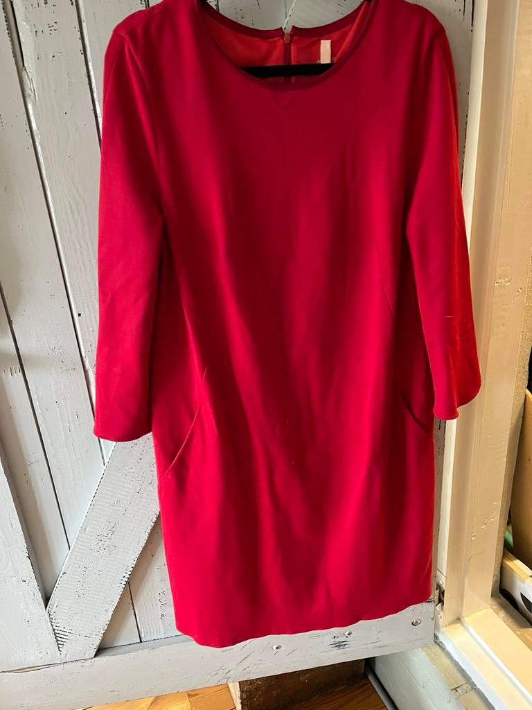 Rode marccain jurk maat 6 (42/44) gevoerd, Maat 42/44 (L), Ophalen of Verzenden, Zo goed als nieuw, Knielengte