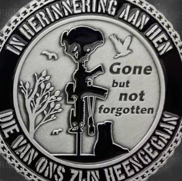 Overleden militair Coin, Ophalen of Verzenden, Landmacht, Nederland, Embleem of Badge