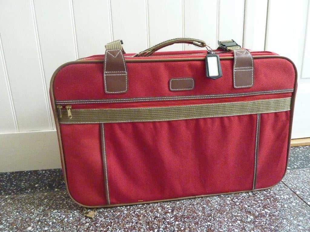canvas koffer rood middelgroot, Ophalen of Verzenden, Overige materialen, Slot
