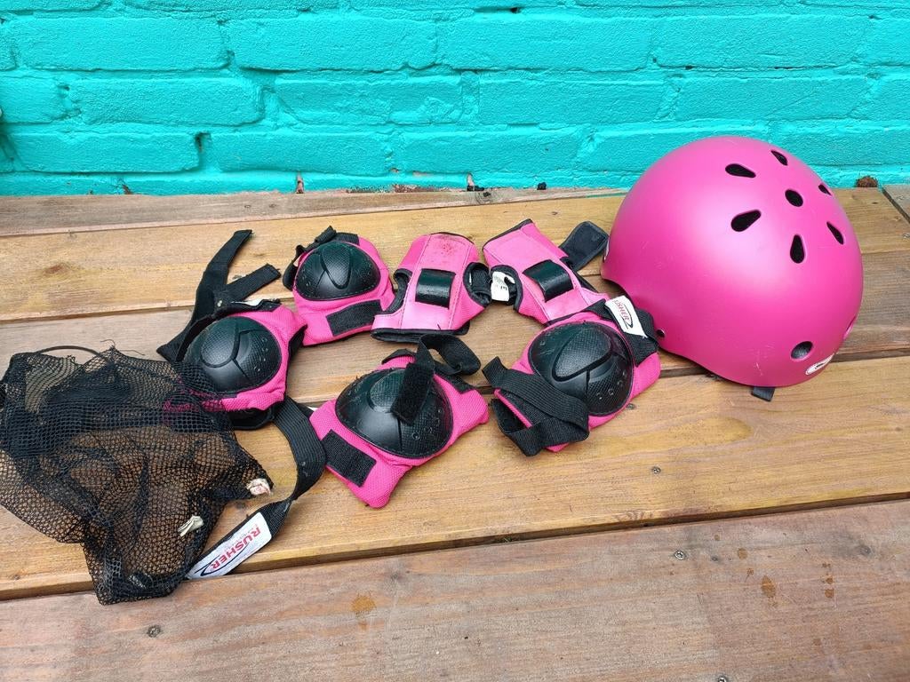 Roze helm met beschermers, Ophalen of Verzenden, Verstelbaar, Gebruikt, Kinderen