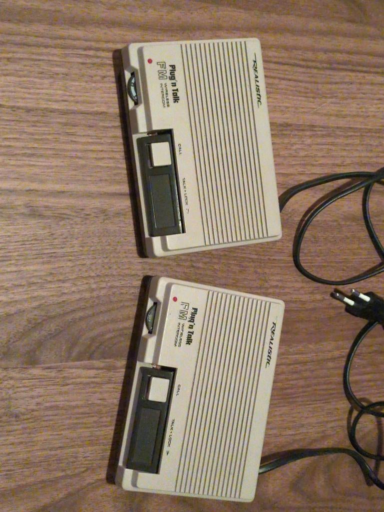 Realistic Plug 'n Talk FM Draadloze Intercom Set, Ophalen of Verzenden, Gebruikt