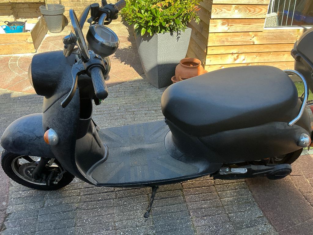 elektrische brommer, Ophalen, Overige modellen, Maximaal 45 km/u, Zo goed als nieuw