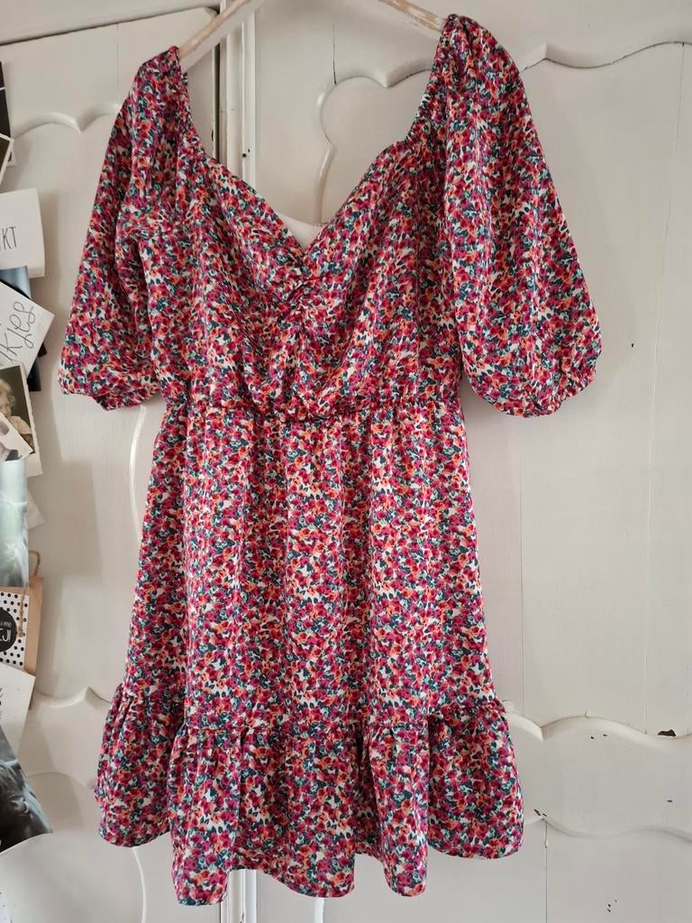 Loavies bloemenprint jurk. My Jewellery. Ambika. Vila. L., Kleding | Dames, Jurken, Ophalen of Verzenden, Nieuw, Boven de knie