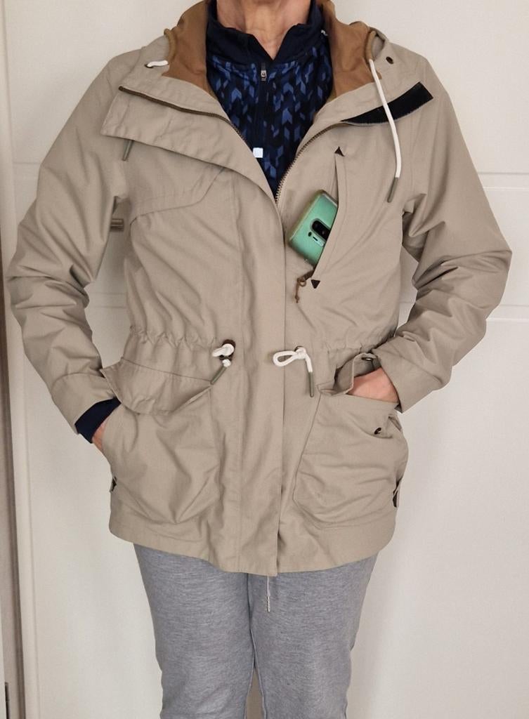 Quechua regenjas met veel zakken en capuchon, Maat 38/40 (M), Beige, Ophalen of Verzenden, Quechua