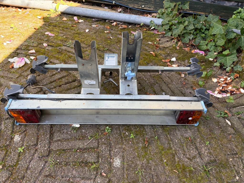 Twinny load fietsendrager voor 2 fietsen met disseldrager, Auto diversen, Fietsendragers, Ophalen, Elektrische fiets, Zo goed als nieuw