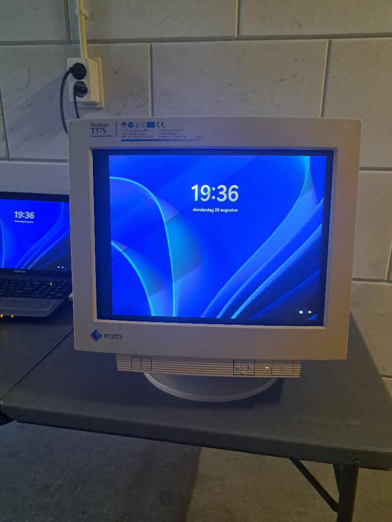 eizo crt monitor 17 inch, Computers en Software, Monitoren, Ophalen, IPS, Zo goed als nieuw, Overige resoluties