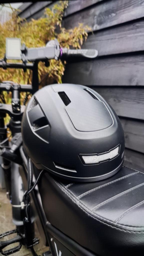 Vinz helm met lampen, Ophalen of Verzenden