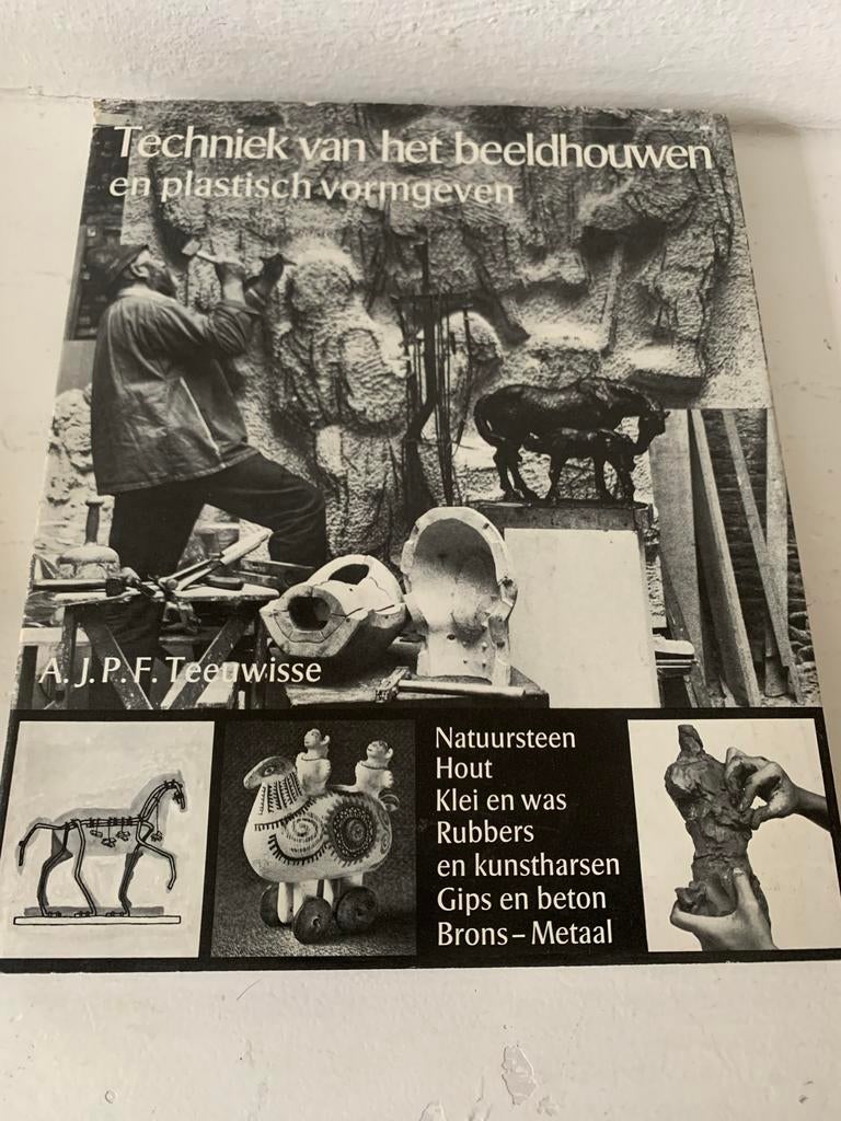 Techniek van het beeldhouwen en plastisch vormgeven, Ophalen of Verzenden, Gelezen, Overige onderwerpen