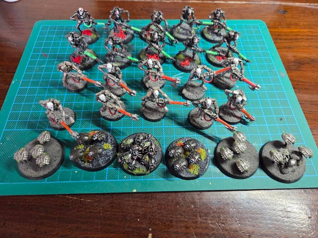 20 Necron Warriors en Scarabs, Ophalen of Verzenden, Zo goed als nieuw, Warhammer