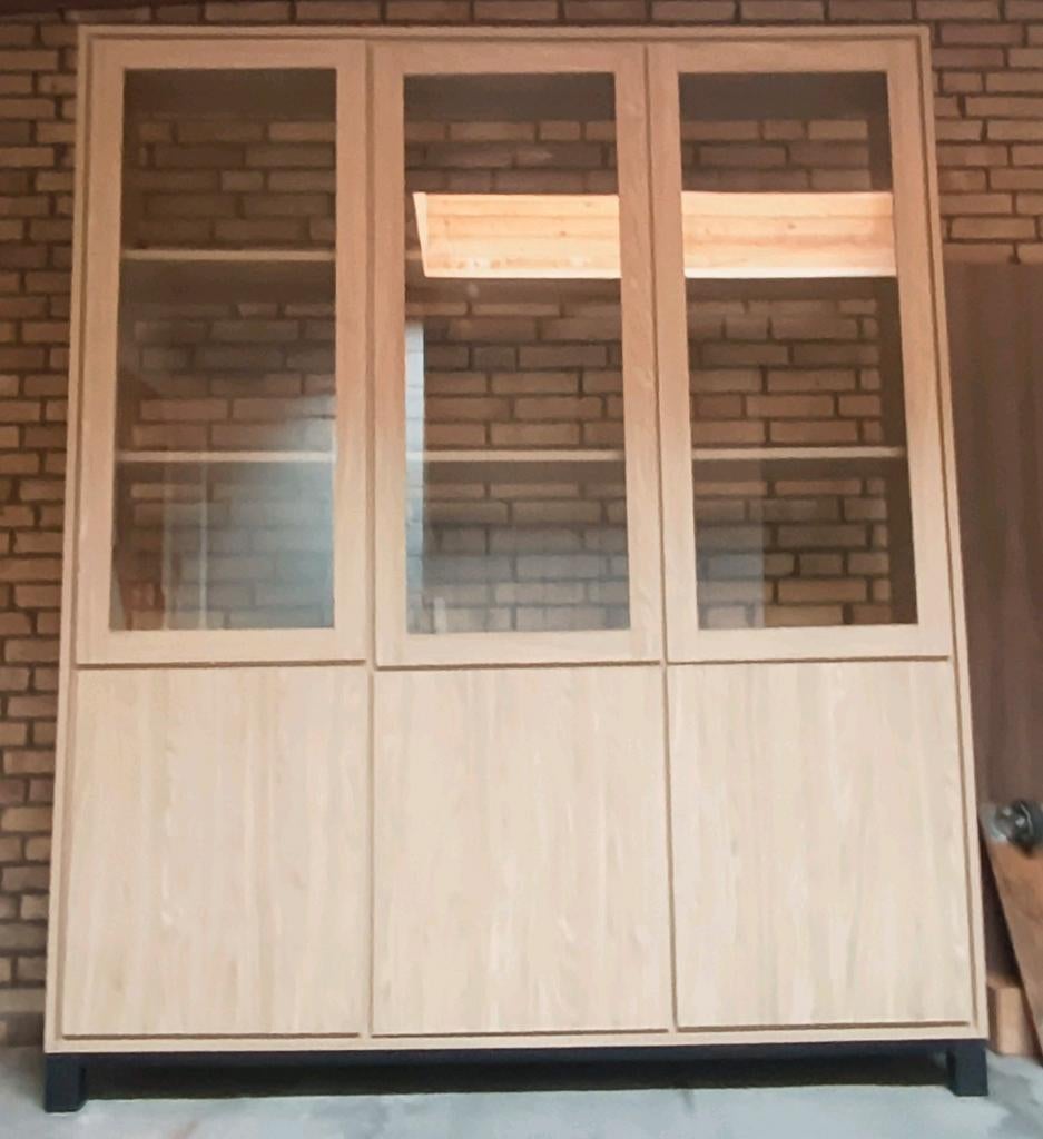 Showmodel vitrinekast Camden UITVERKOOP van €1699,-, 200 cm of meer, 150 tot 200 cm, Nieuw, Ophalen of Verzenden