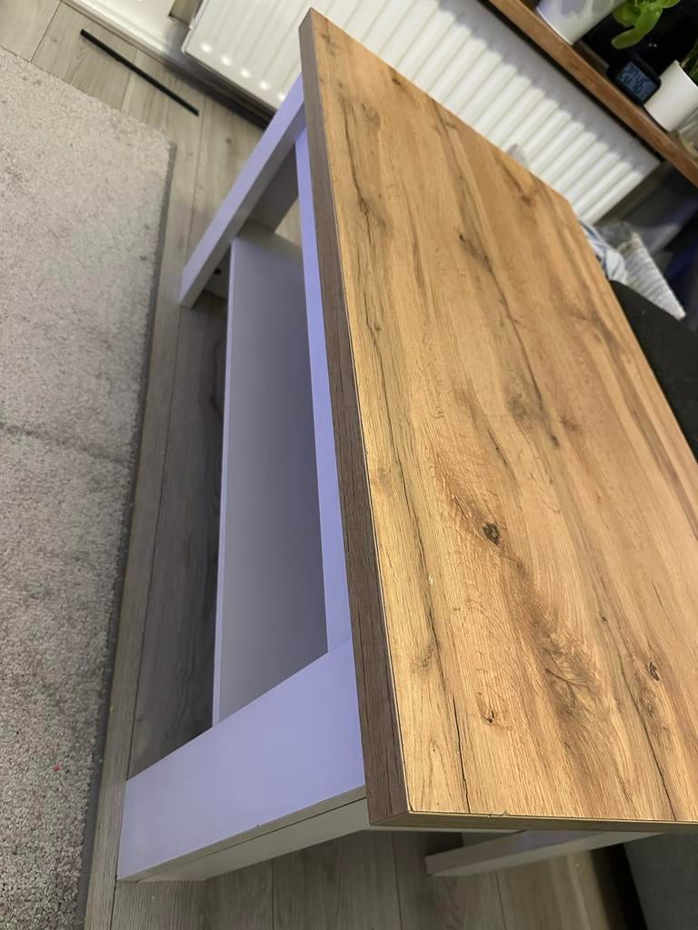Salontafel JYSK - Hout met wit onderstel, Huis en Inrichting, Tafels | Salontafels, Gebruikt, 100 tot 150 cm, Minder dan 50 cm