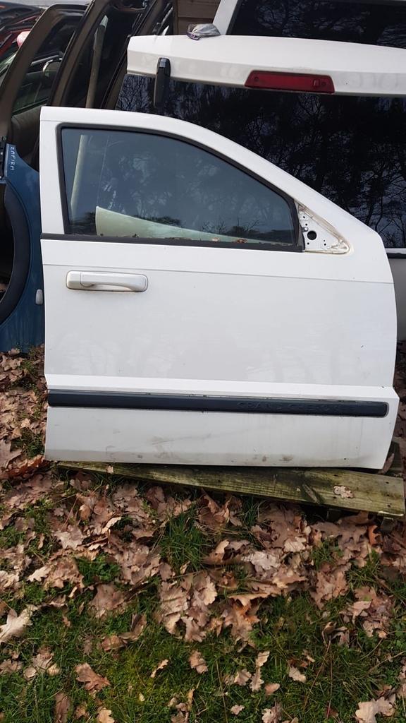JEEP CHEROKEE PORTIEREN RV+RA BJ 2006, Ophalen of Verzenden, Gebruikt, Deur