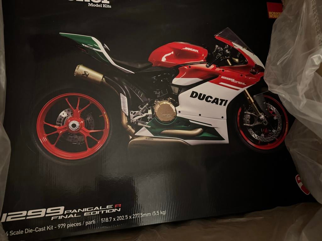 Pocher Ducati 1299 Panigale R Final Edition 1:4 Nieuw!, Overige merken, Nieuw, Ophalen of Verzenden, Groter dan 1:32