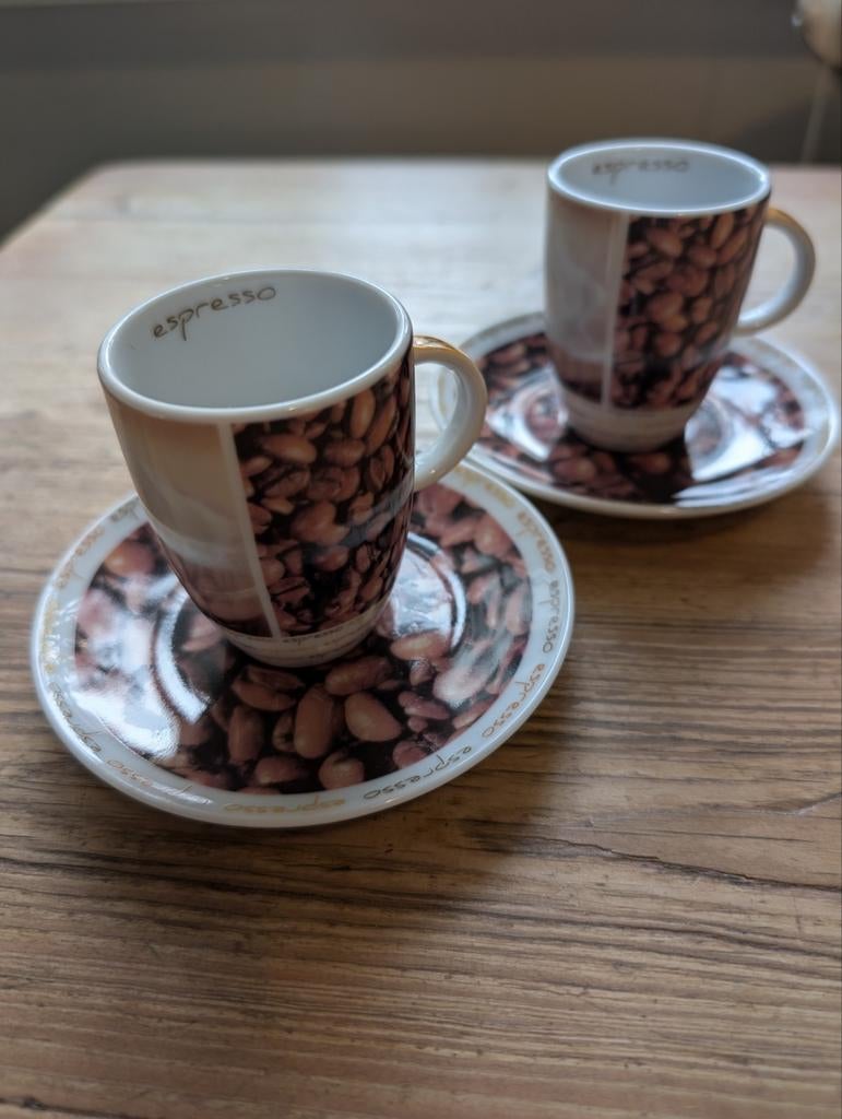 PPD Espresso Kopjes met Koffiebonen Design, Huis en Inrichting, Ophalen, Nieuw, Overige stijlen, Kop(pen) en/of Schotel(s)