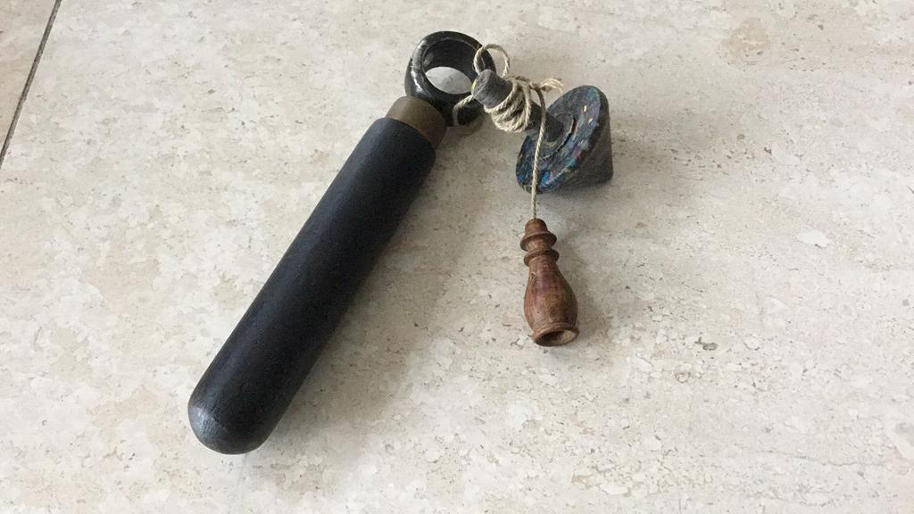 Antieke tol., Antiek en Kunst, Antiek | Speelgoed, Ophalen of Verzenden