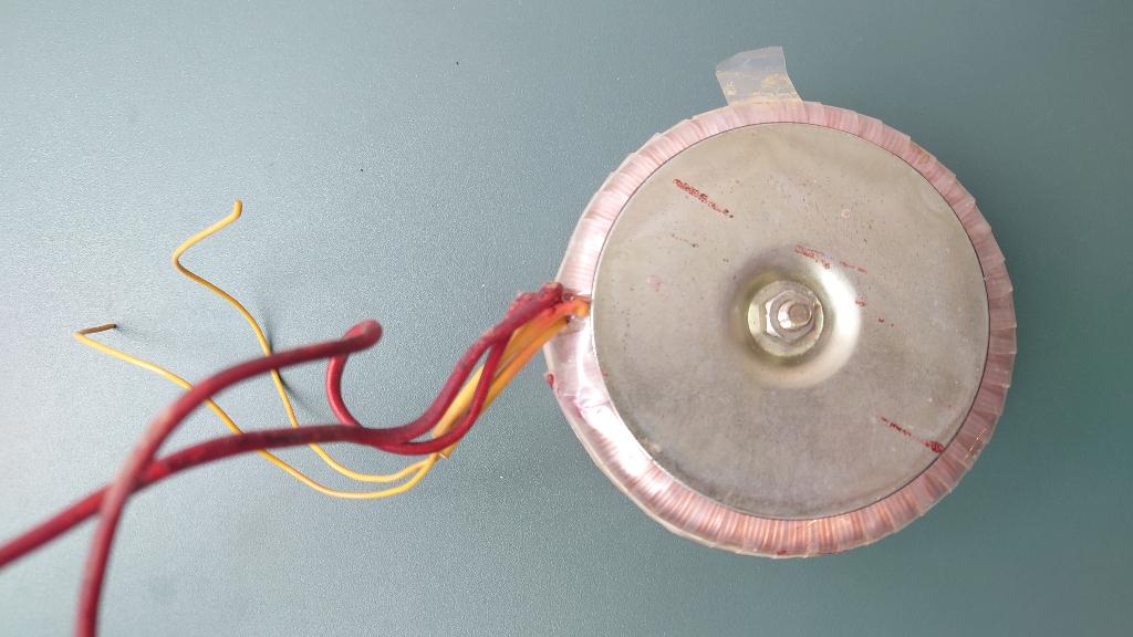 ringkern trafo 220V - 22V 80VA, Hobby en Vrije tijd, Elektronica-componenten, Ophalen of Verzenden, Gebruikt