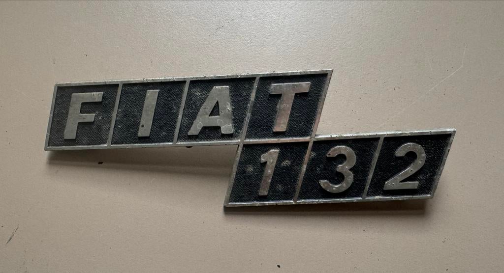 Fiat Emblemen div modellen 127,128, 600, 850 etc, Ophalen of Verzenden