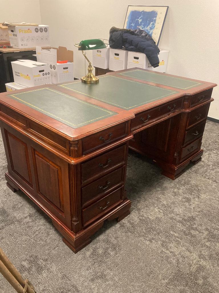 Klassiek Engels Bureau, Chesterfield Bureaustoel….., Huis en Inrichting, Ophalen, Gebruikt