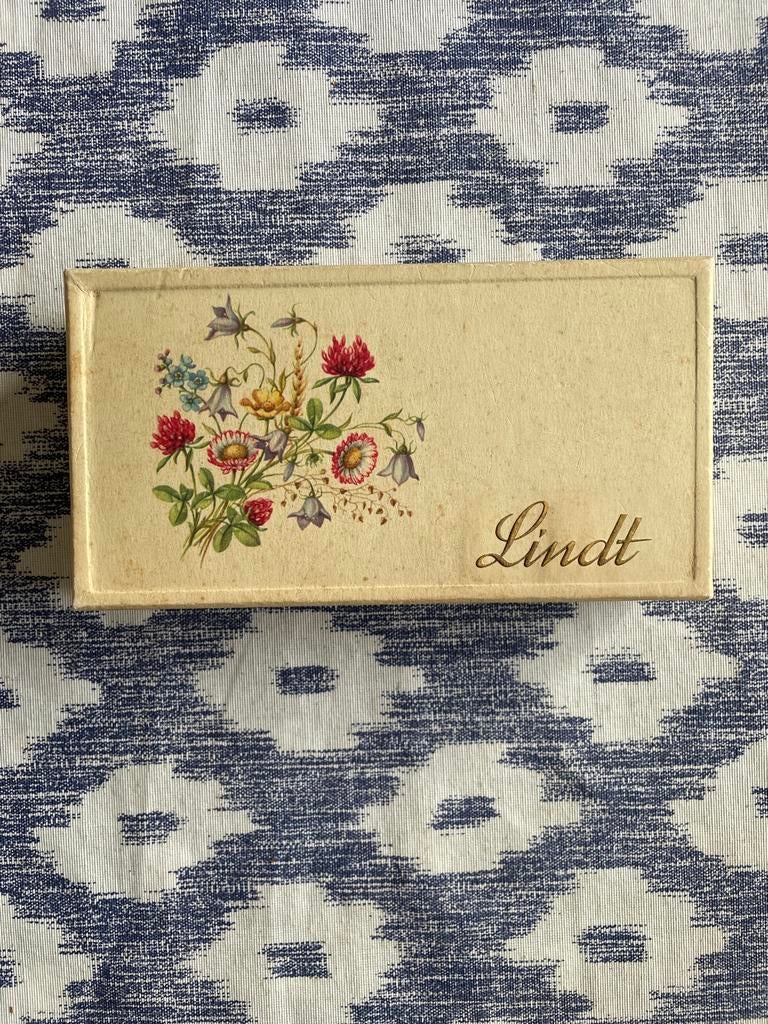 Oud chocolade doosje Lindt, Ophalen of Verzenden, Gebruikt, Verpakking