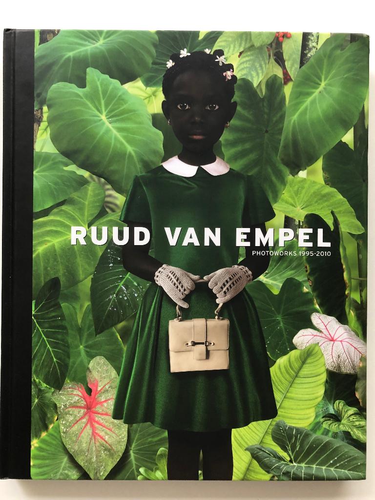Ruud Van Empel - Photoworks 1995-2010 (9789081383226), Boeken, Fotografen, Kees van Twist, Ophalen of Verzenden, Zo goed als nieuw