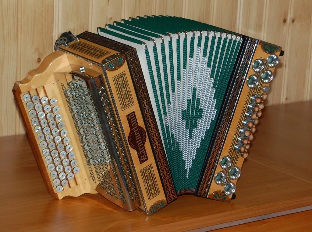 Steirische harmonica Karntnerland, Gebruikt, Overige formaten, Met koffer, Ophalen