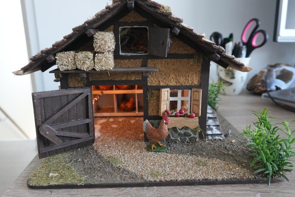 Originele miniatuur kippenstal voor bij kerststal !, Diversen, Kerst, Ophalen of Verzenden, Nieuw