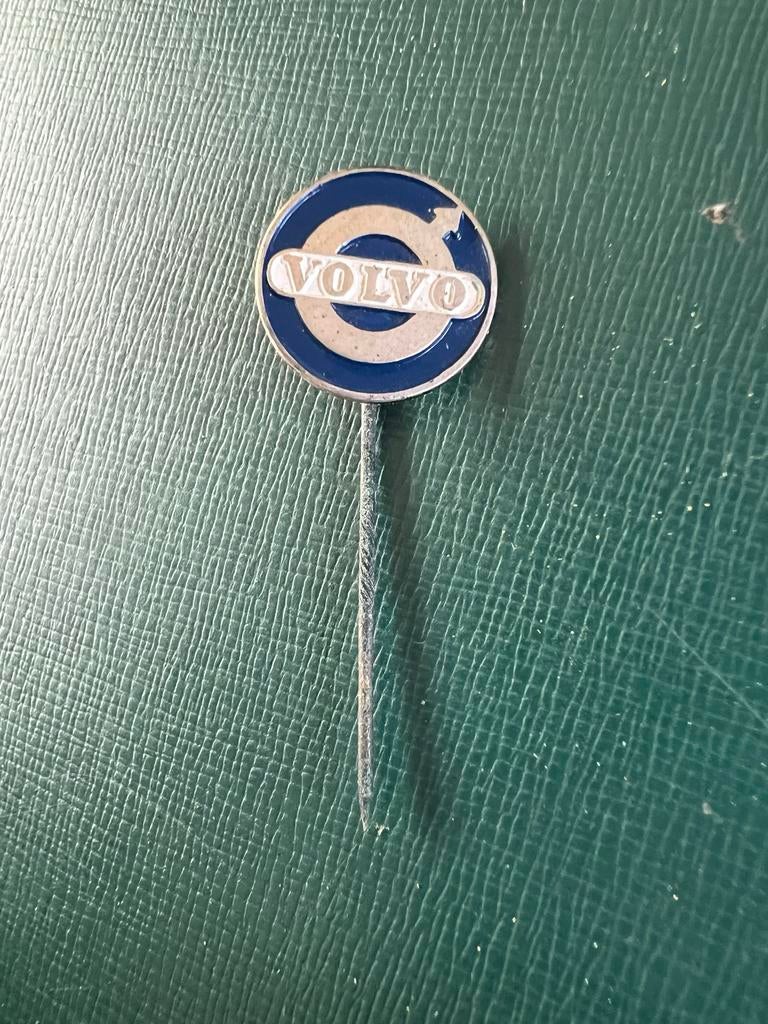 Volvo Speldje / Pin, Ophalen of Verzenden, Gebruikt, Merk, Speldje of Pin