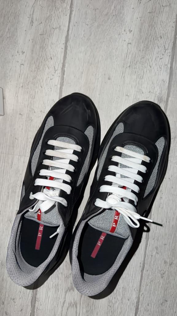 Prada sneakers – zwart/grijs – zo goed als nieuw, Kleding | Heren, Schoenen, Zo goed als nieuw, Zwart, Ophalen of Verzenden
