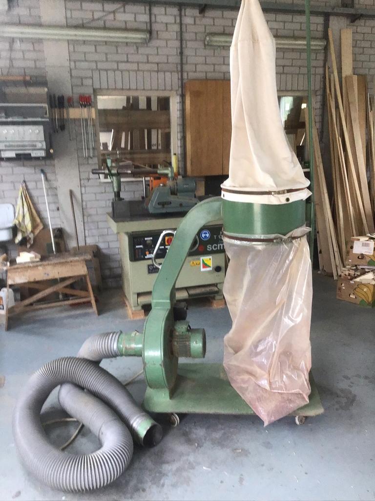 Afzuiger voor houtbewerking  380v, Ophalen