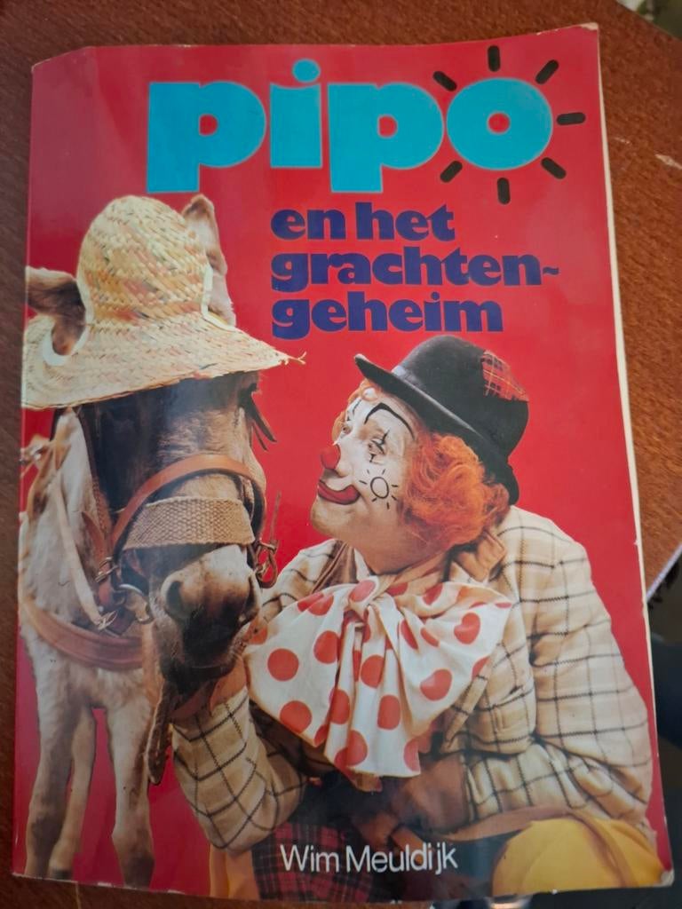 Pipo en het grachten-geheim - Leuk kinderboek, Ophalen of Verzenden, Gelezen, Wim Meuldijk, Sprookjes