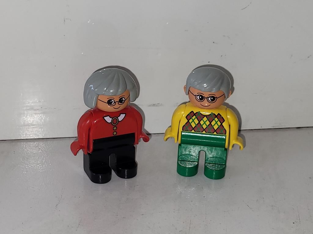 Duplo poppetjes opa en oma, Kinderen en Baby's, Speelgoed | Duplo en Lego, Gebruikt, Ophalen of Verzenden, Duplo, Duplo