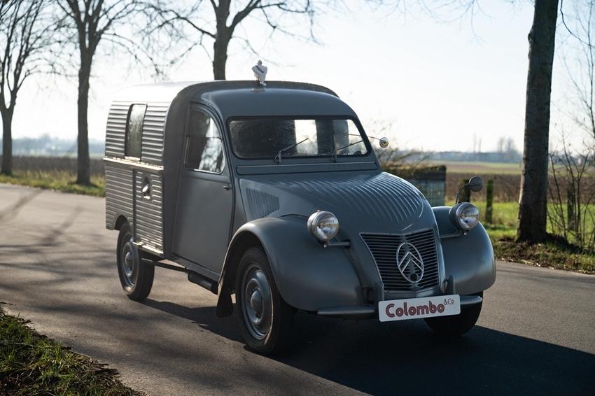 Citroën 2CV AU geheel gerestaureerd uit 1954 UNIEK !!, Auto's, 602 cc, Citroën, 639 kg, 2 stoelen