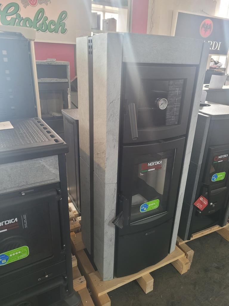 Speksteenkachel la nordica ester forno evo extraflame, Ophalen, Vrijstaand, Hout, Nieuw