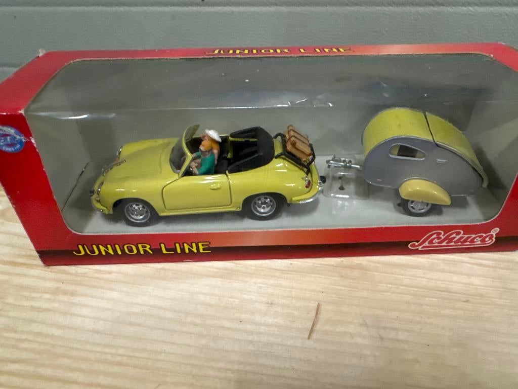 Schuco Porsche 356 met Caravan - Modelauto, Hobby en Vrije tijd, Modelauto's | 1:18, Ophalen, Gebruikt, Auto, Overige merken