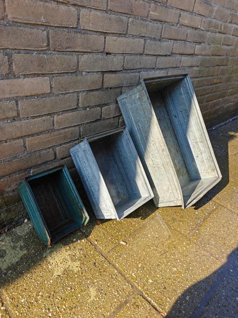 Oude magazijn bakken, Schaffer 1955-1963, Doe-het-zelf en Verbouw, Metalen, Ophalen of Verzenden