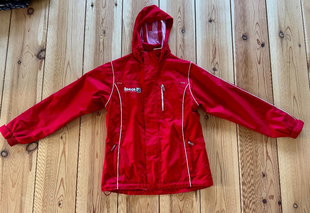 Reece Australia jas / jack met Capuchon – Maat Small - Rood, Ophalen of Verzenden, Zo goed als nieuw, Maat 36 (S), Rood