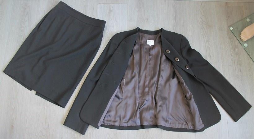 ARMANI Collezioni Donker-Bruin Mantelpakje maat 42=38/40, Kostuum of Pak, Bruin, Ophalen of Verzenden, Zo goed als nieuw