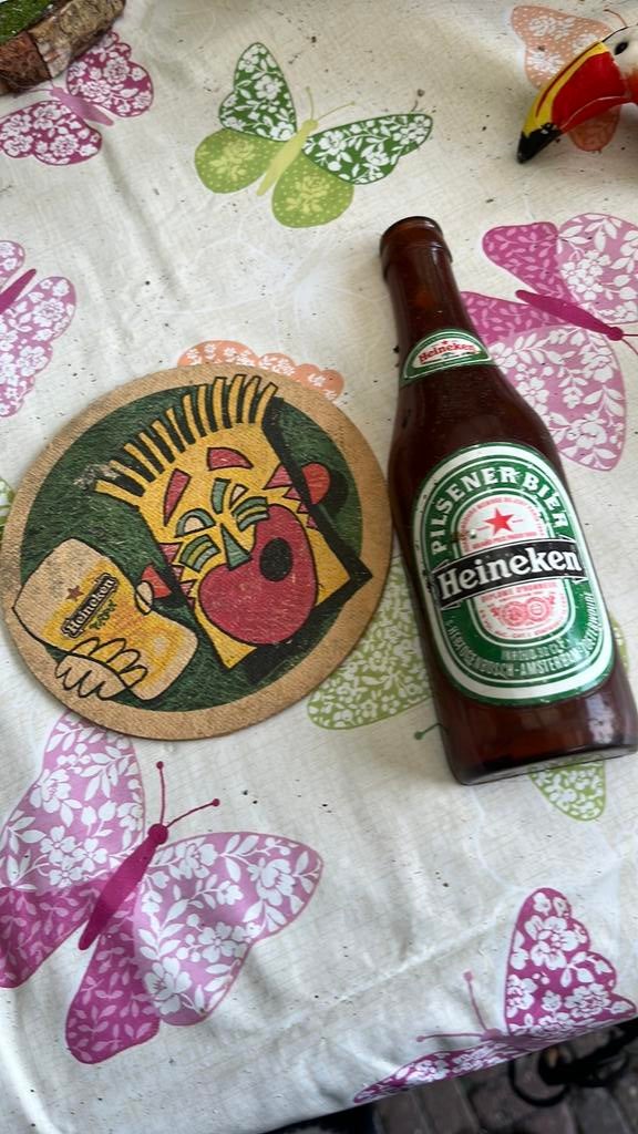 Opener en oud bier viltje, Ophalen of Verzenden, Zo goed als nieuw, Flesopener, Heineken