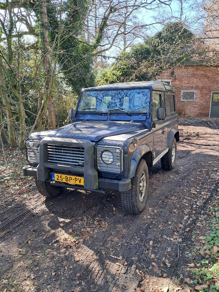 Land Rover Defender 90, Zwart, 2495 cc, Blauw, Leder en Stof