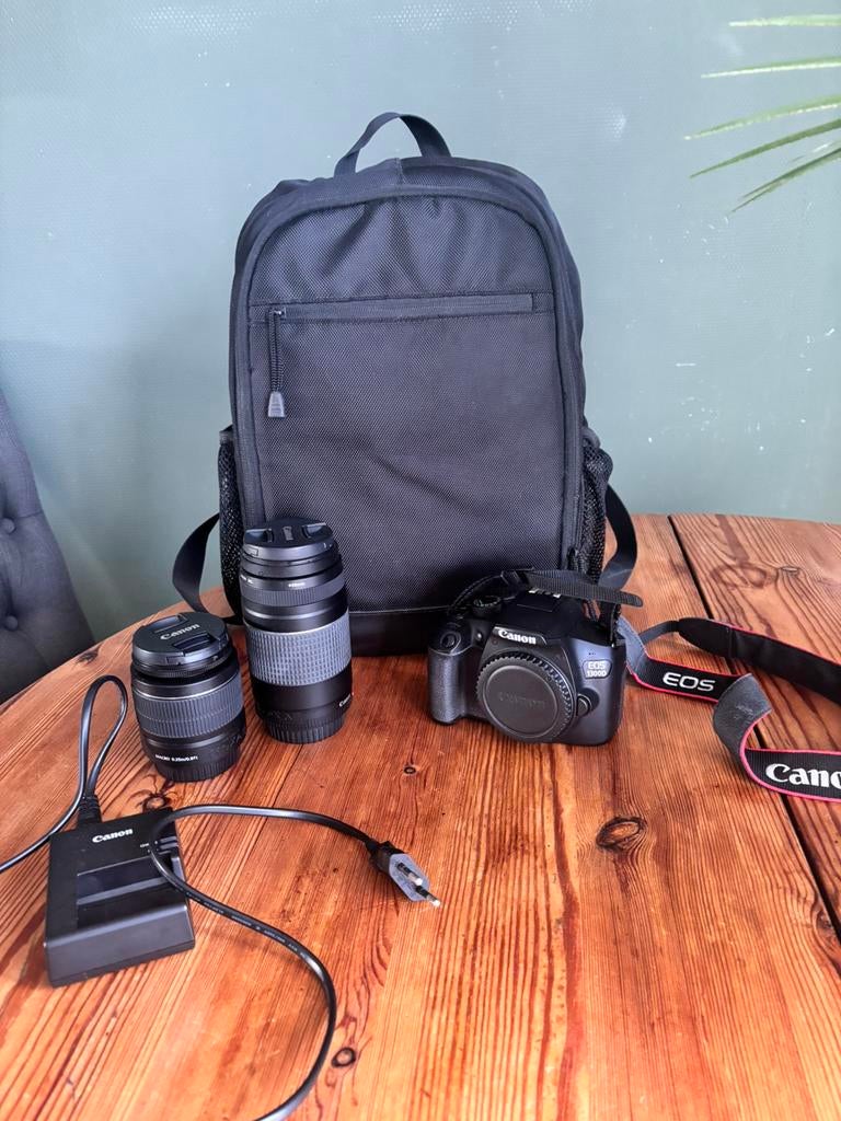 Canon EOS 1300D Digitale Fotocamera, Ophalen of Verzenden, Zo goed als nieuw, Canon, 8 keer of meer