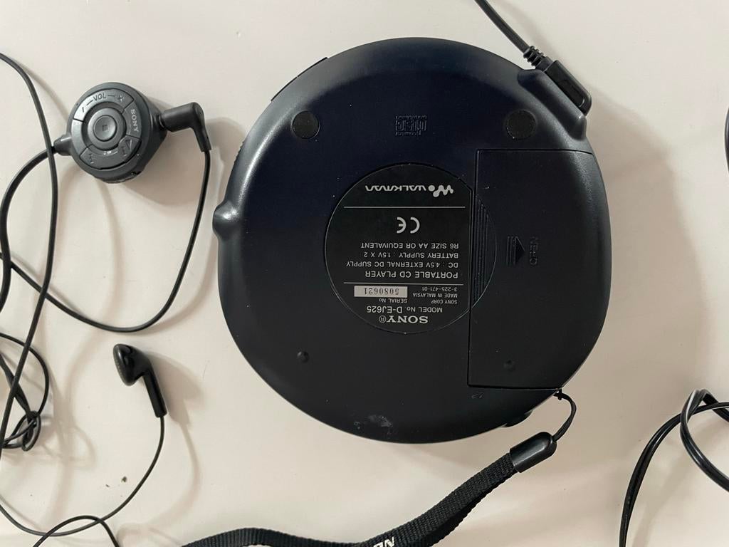 Sony Discman D-E625 CD Walkman met afstandsbediening, Audio, Tv en Foto, Walkmans, Discmans en Minidiscspelers, Ophalen of Verzenden