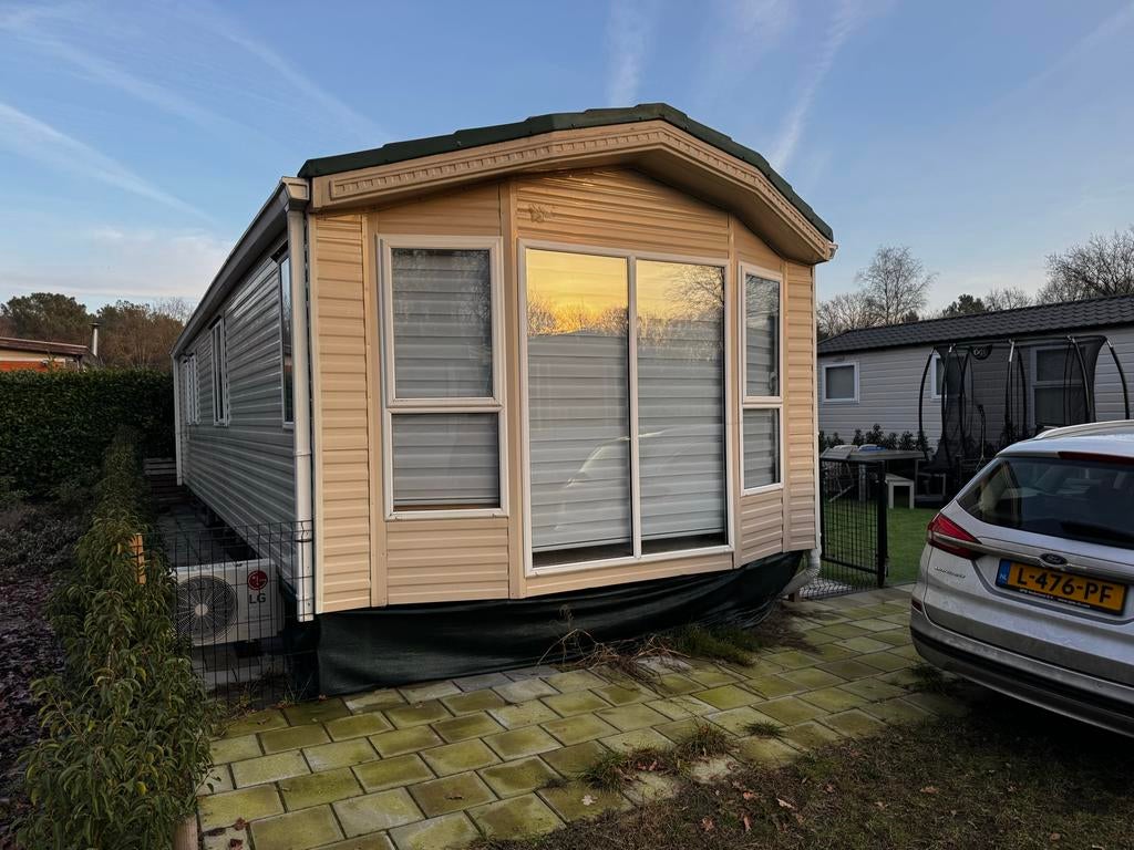 Stacaravan 12x3.8m met 2 slaapkamers op Camping Posthoorn, Tot en met 4