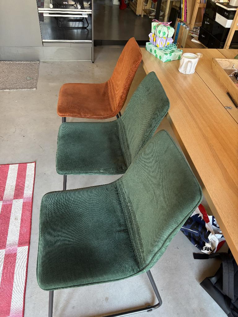 3 Stoelen Wehkamp voor een Spotprijs – Nu voor €20!, Ophalen, Kunststof, Gebruikt, Overige kleuren